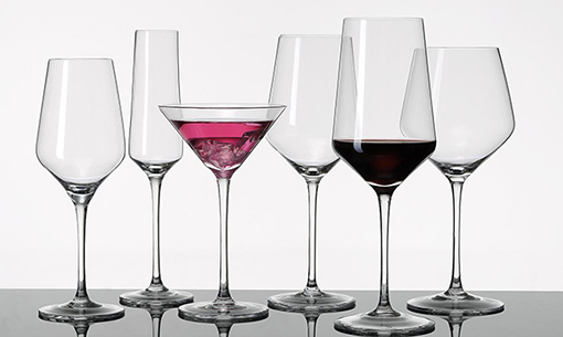 教你三种方法辨别高端红酒杯
