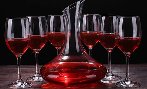 红酒杯批发竞争越来越大，瑞信公司稳居上游