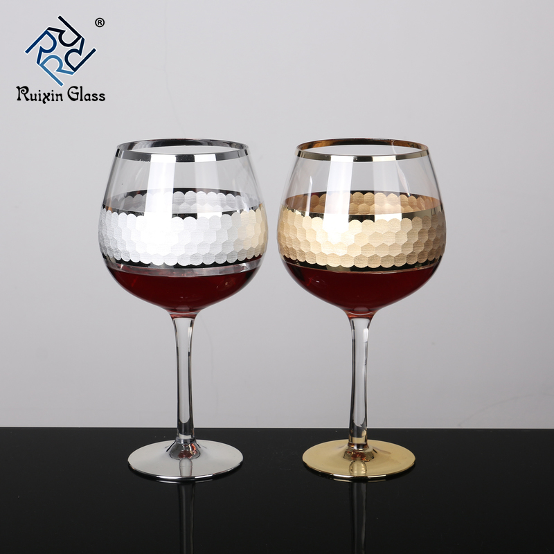 葡萄酒水晶杯到底是“玻璃”还是“水晶”？
