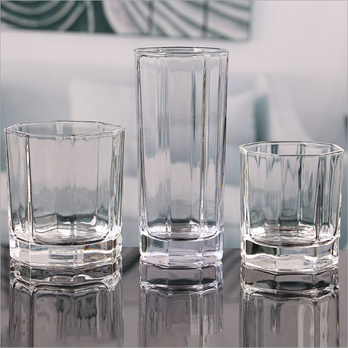 玻璃水杯和其他材质水杯的安全程度谁更好